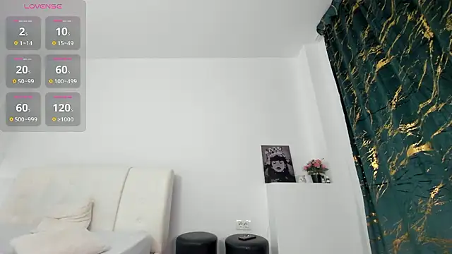 innocent_eva1 Live XXX Chat