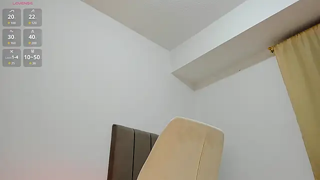 soyamandaa_'s Webcam Show