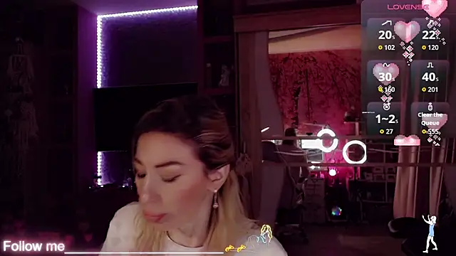 AnnieGOld_'s Live XXX Chat