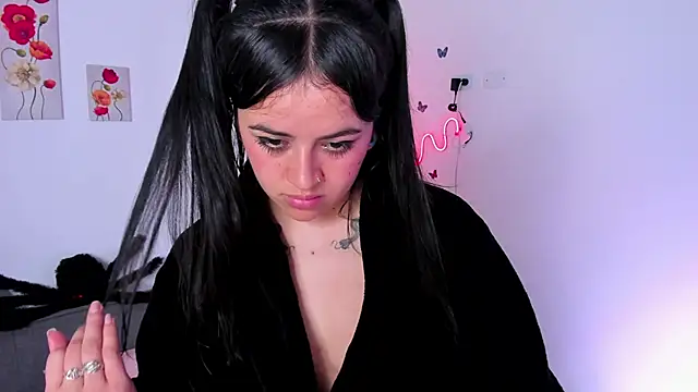 lilielou_'s Live XXX Chat