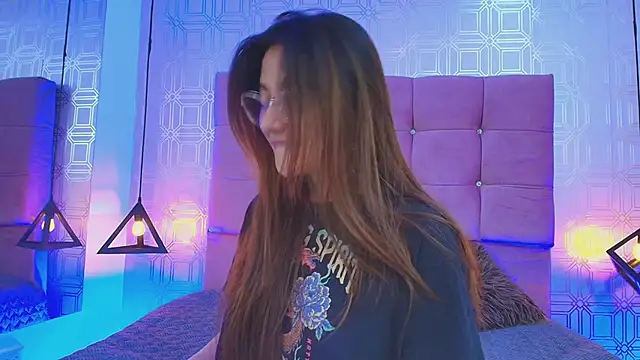 SariNorrisfg's Live XXX Chat