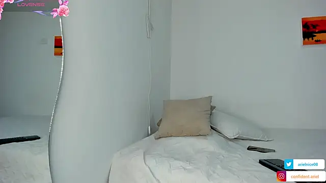 NiceAriel_ – Naživo XXX chat