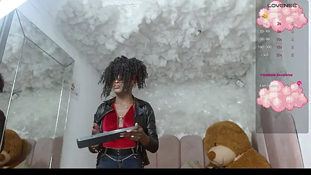 puca_ebony's Live XXX Chat