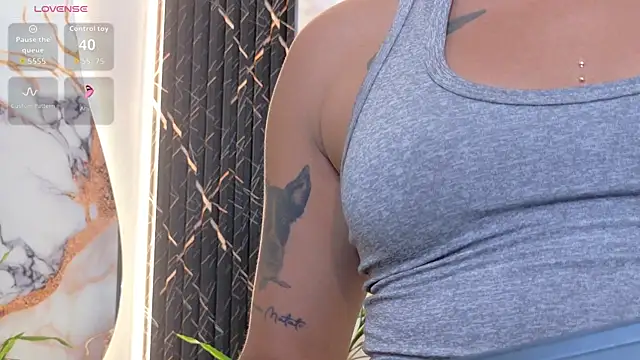 Shasa_8's Live XXX Chat