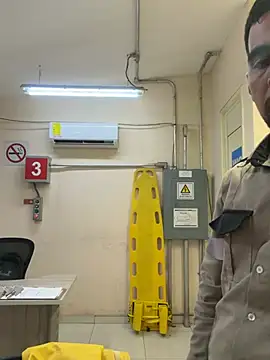 EnriquePersian197's Live XXX Chat