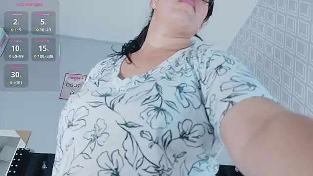 hotlatinateacher's Live XXX Chat