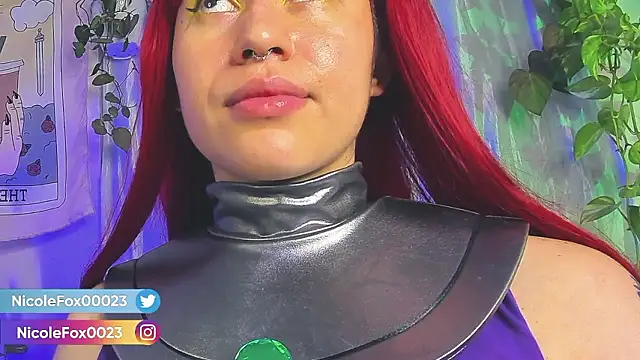 NicoleFox23_ – Naživo XXX chat