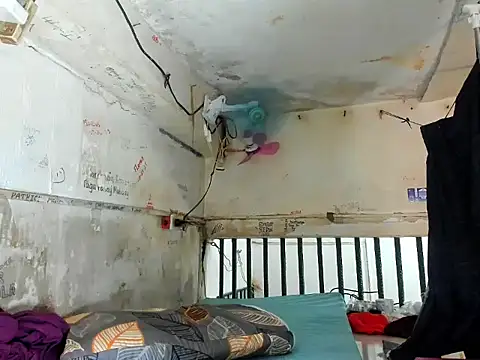 manilafoxts: онлайн-секс-чат