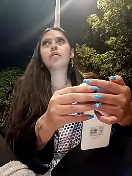 LunaHot_777 – Naživo XXX chat