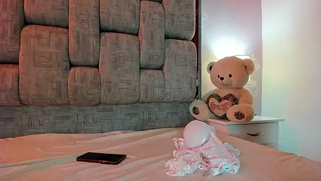 KatySweetas Adlı Modelin Canlı XXX Sohbeti