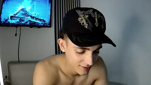 nathan_shimmer Chat XXX in diretta