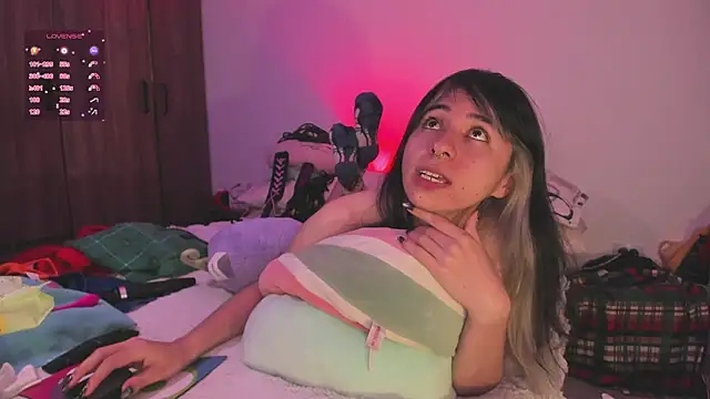 K2xxKrawl – Naživo XXX chat