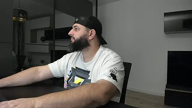 DravenPeak's Live XXX Chat