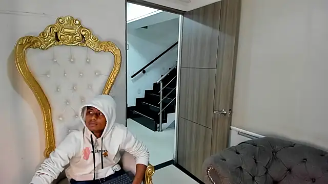 MorenitoDigno's Live XXX Chat