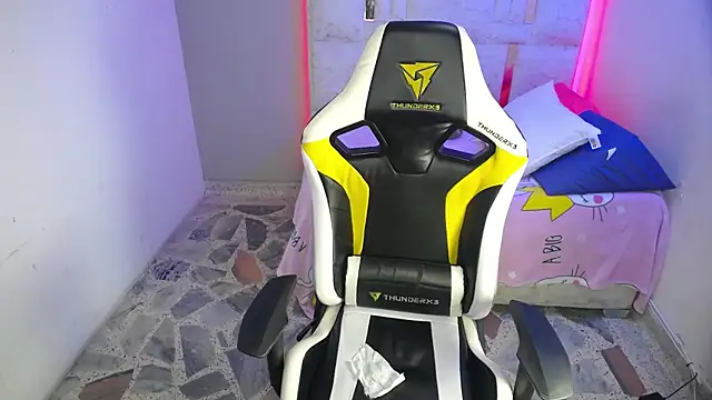 Little_bubu's Live XXX Chat