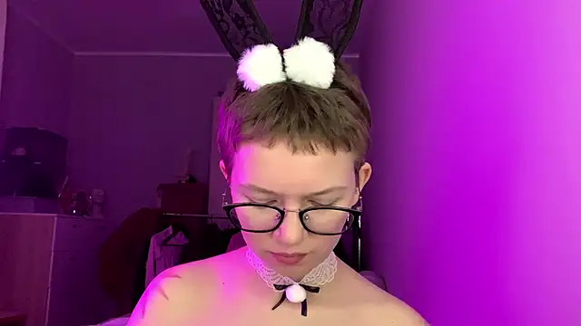 makeyousense Adlı Modelin Canlı XXX Sohbeti