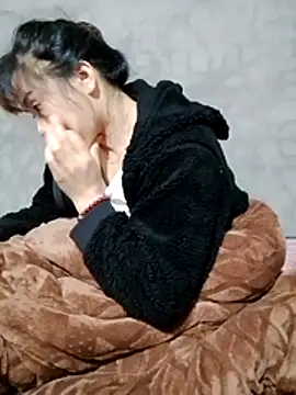 cdyyds-69's Live XXX Chat