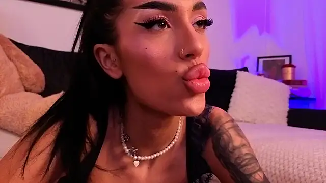 KimNaty's Live XXX Chat