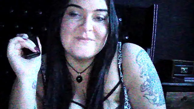 Miss_CurvesXXX – Naživo XXX chat