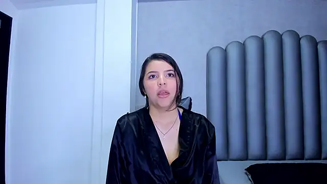 Charlotte-Star Obrolan Langsung XXX