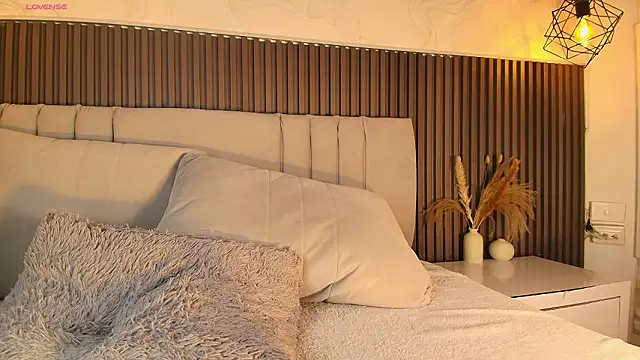 SHANONCLARK's Live XXX Chat