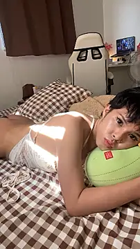 Plaxtique's Webcam Show