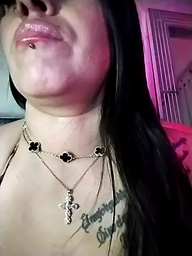 Chat XXX ao vivo de chelaqueen_