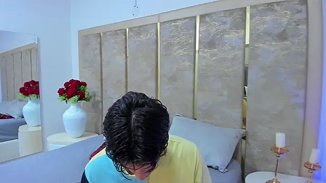 دردشة BenitoSaenz الجنسية المباشرة