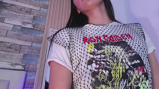 Онлайн чат XXX kendall_saenz