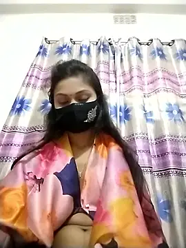 Nadia-2's Webcam Show