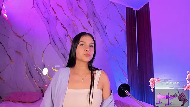 Emmiicute's Live XXX Chat