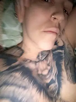 vamporasuccubus19777's Live XXX Chat