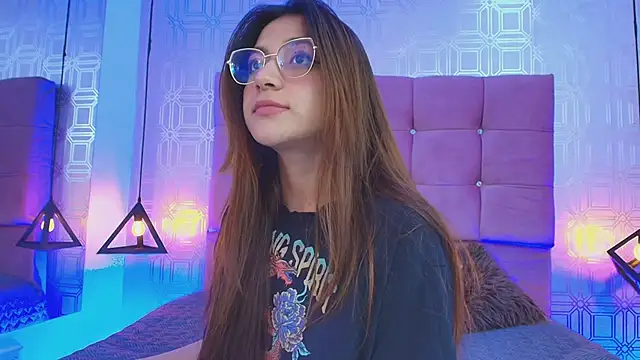 SariNorrisfg's Live XXX Chat