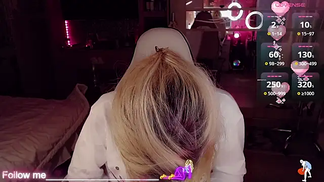 AnnieGOld_'s Live XXX Chat