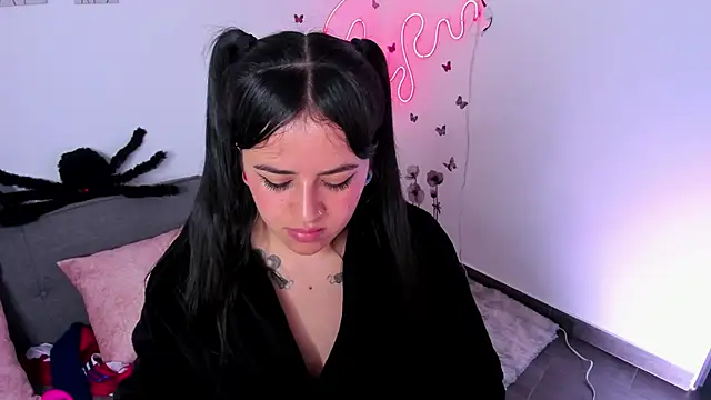 lilielou_'s Live XXX Chat