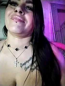 chelaqueen_'s Live XXX Chat