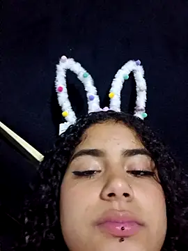 Spicy_Nesss' Live XXX Chat