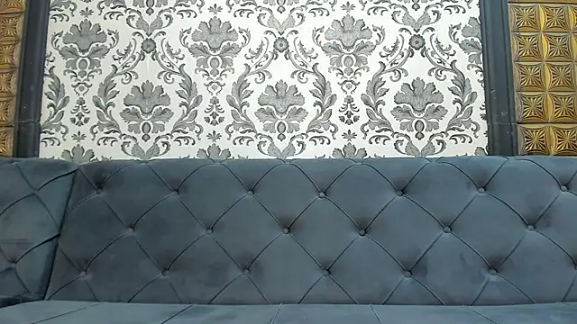 LissaBigTitts' Live XXX Chat