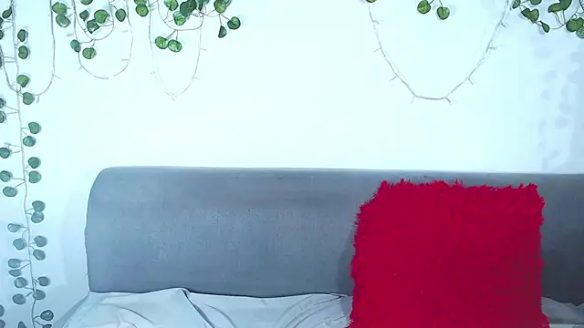 yinetford's Live XXX Chat