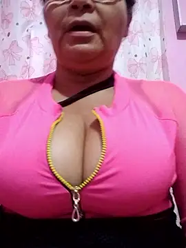 Amarantha25's Live XXX Chat