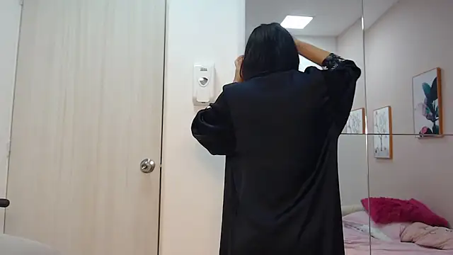 zooombee's Live XXX Chat