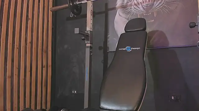 DimitriDeluxe's Live XXX Chat