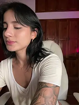 Ale_Lewis élő XXX-chatje