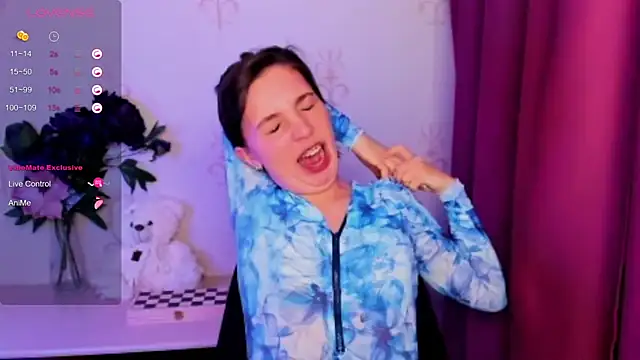 KindHazelHere_'s Live XXX Chat