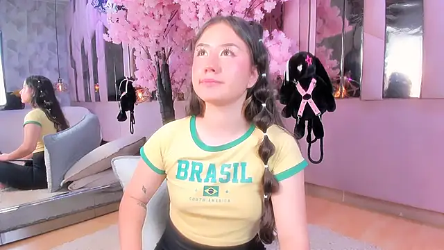 Naomistart's Live XXX Chat