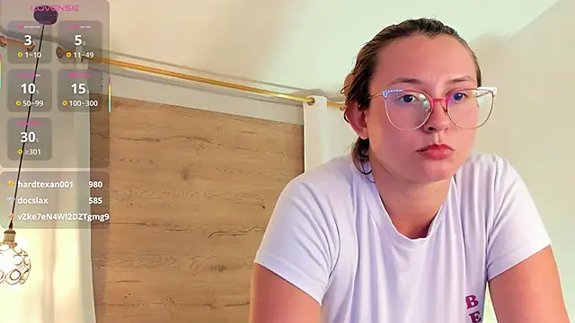 halaaa_1 – Naživo XXX chat