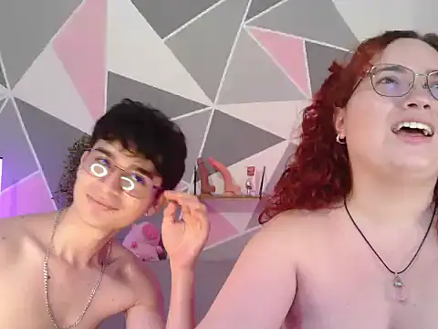 AndrewAnndCherry Adlı Modelin Canlı XXX Sohbeti