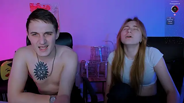 gloria_bubble's Webcam Show