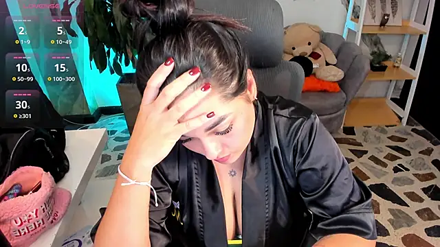 CelesteBrucee's Live XXX Chat