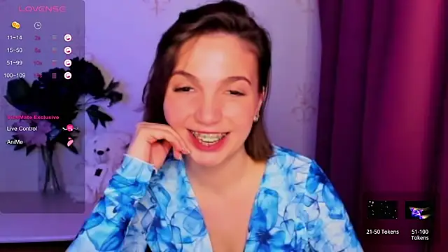 KindHazelHere_'s Live XXX Chat